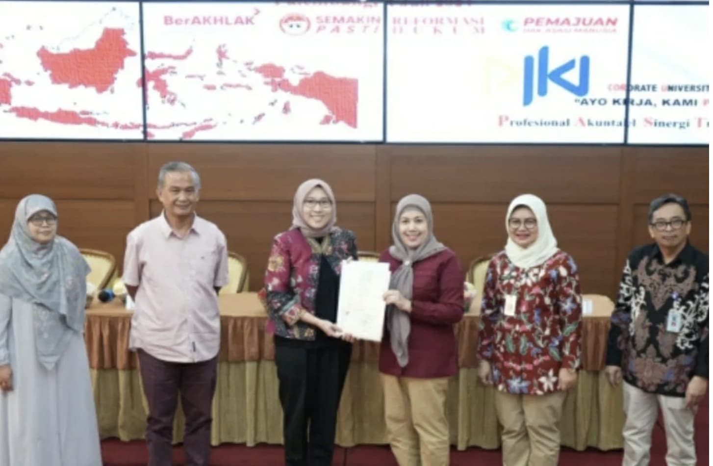 Kemenkumham Sumsel serahkan 27 sertifikat paten ke Unsri