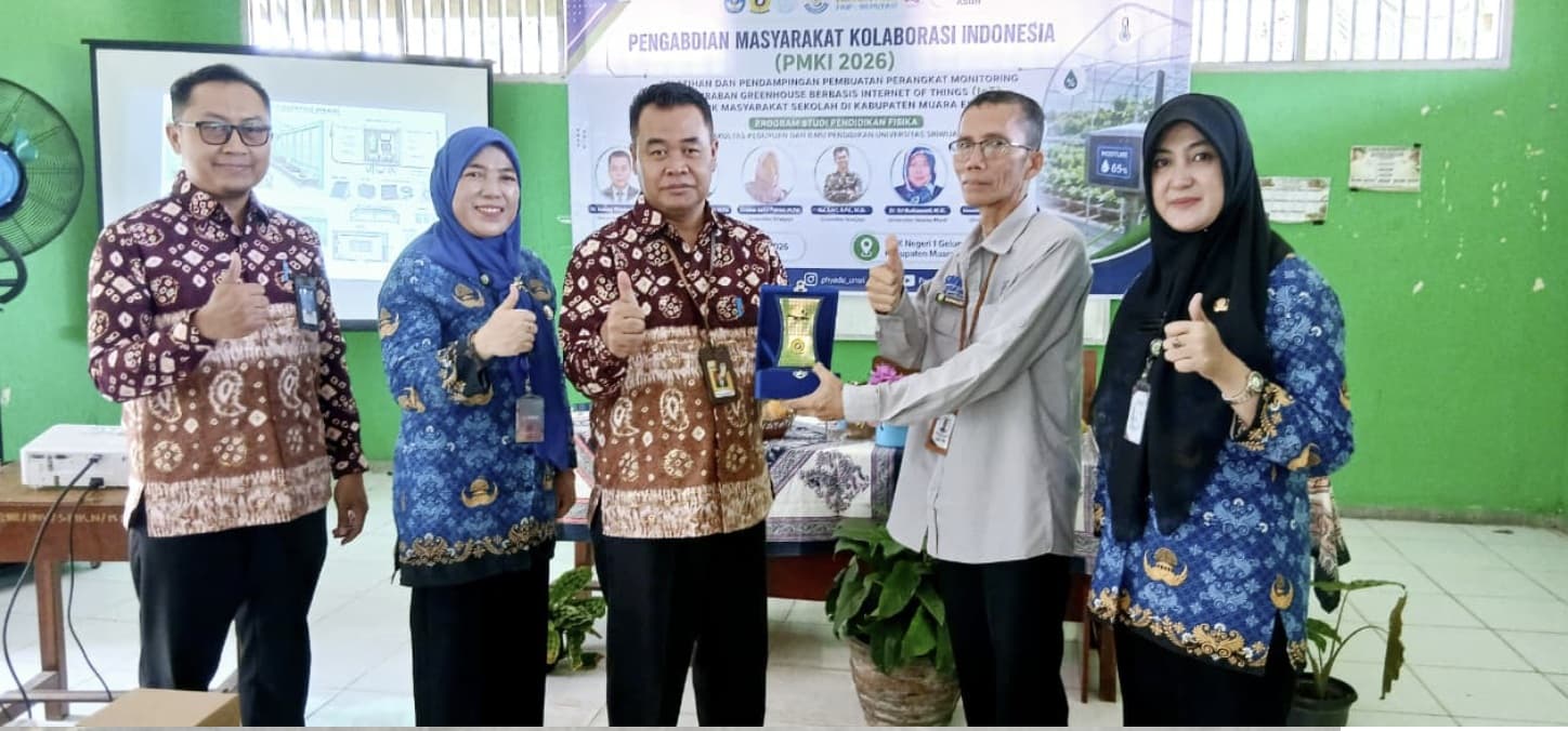 UNSRI dan UNS Kenalkan Smart Greenhouse Berbasis IoT di SMK Negeri 1 Gelumbang